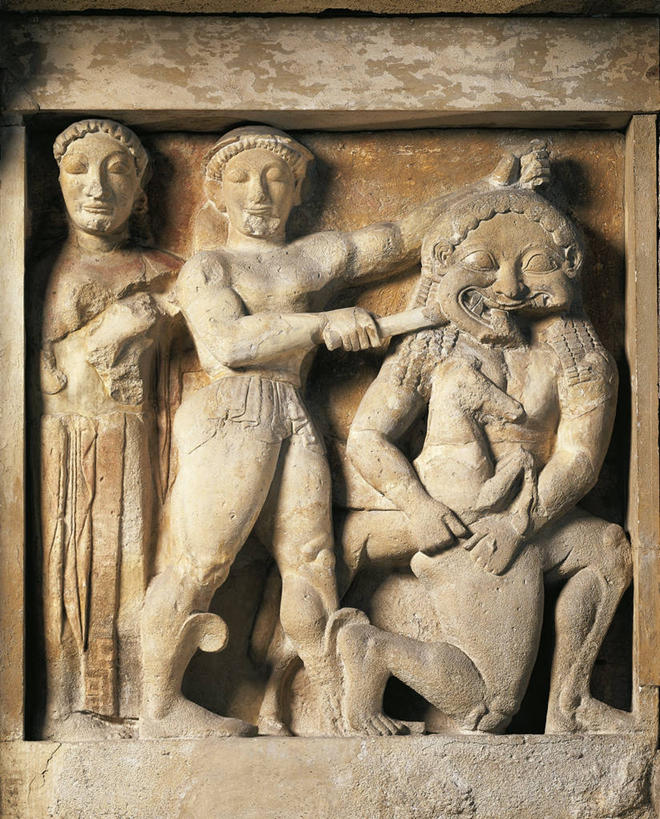 无人,竖图,特写,白色背景,建筑,雕塑,对抗,灰色背景,神话,艺术,冲突,标志,雕像,符号,历史,标识,古罗马,古代,灰色,摄影,手艺,进攻,杀害,性别符号,石灰石,古希腊,古代文明,美术工艺,蛇发女妖,珀尔修斯,彩图,男性符号,蛇发女怪,过去