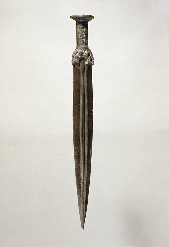 无人,博物馆,竖图,俯视,白色背景,瑞典,首都,一个,武器,摄影,单个,考古学,古代文明,史前时代,彩图,高角度拍摄,影棚拍摄,匕首