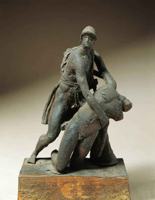 无人,竖图,雕塑,灰色背景,艺术,标志,雕像,符号,历史,标识,古代,一个,灰色,摄影,单个,蜡,支撑,手艺,性别符号,美术工艺,彩图,影棚拍摄,男性符号