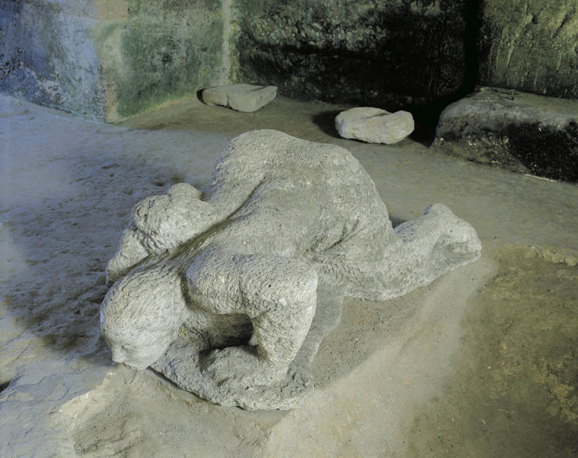 无人,博物馆,横图,俯视,室内,白天,雕塑,喝,艺术,干燥,标志,雕像,符号,历史,标识,一个,摄影,单个,手艺,性别符号,口渴,美术工艺,彩图,高角度拍摄,男性符号