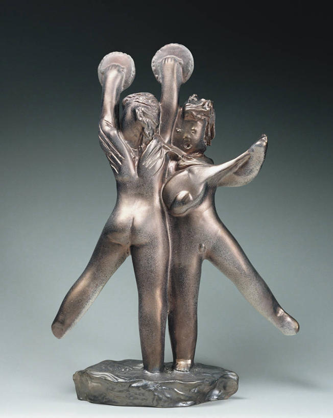 无人,竖图,雕塑,表演,灰色背景,艺术,装饰,光线,雕刻,雕像,褐色,乐器,陶瓷制品,光芒,一个,灰色,工艺品,摄影,小天使,单个,纪念,唱,美术,主题,陈列,功能,美学,美术工艺,彩图,影棚拍摄,欢乐,舞蹈