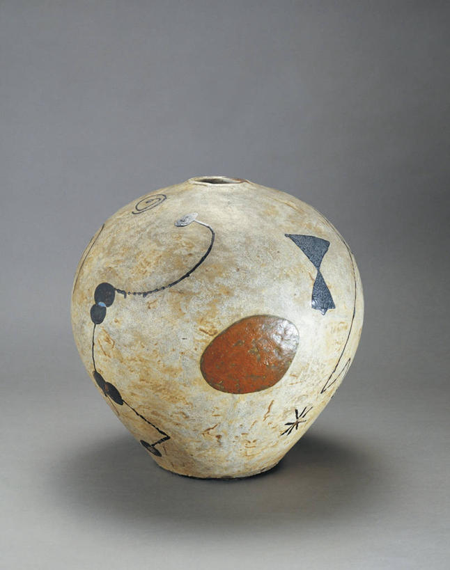 无人,竖图,花瓶,灰色背景,陶瓷制品,一个,灰色,摄影,单个,美术工艺,彩图,影棚拍摄,粗陶