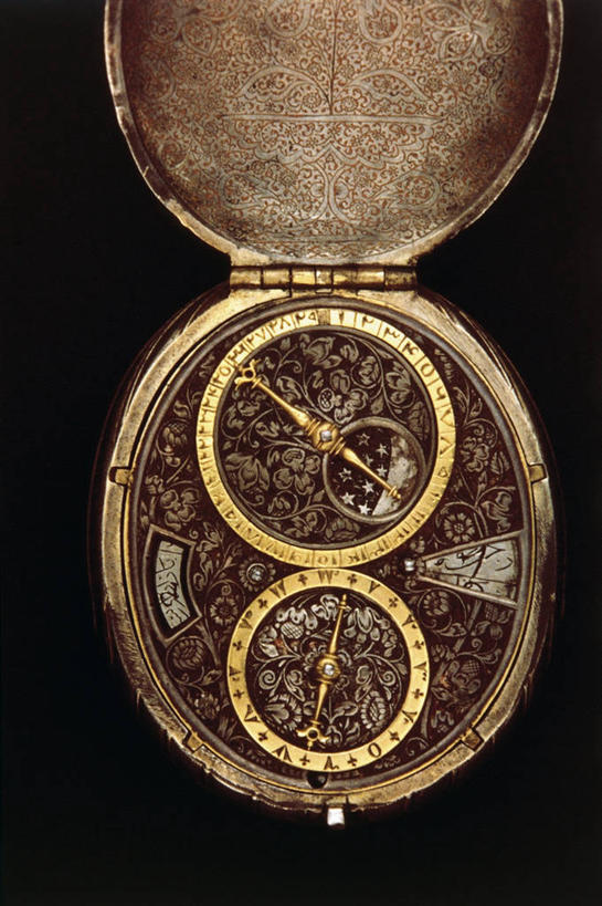 无人,竖图,黑色背景,圆形,褐色,怀表,一个,摄影,单个,复杂,手艺,工匠,美术工艺,钟,彩图,影棚拍摄