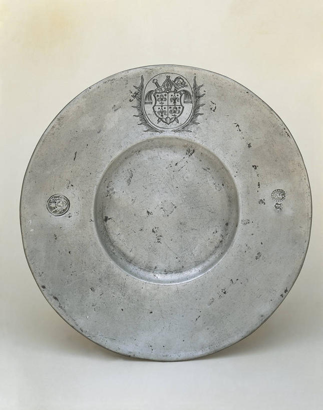 无人,竖图,白色背景,历史,一个,盘子,摄影,单个,考古学,简单,盾形徽章,白蜡,美术工艺,彩图,影棚拍摄