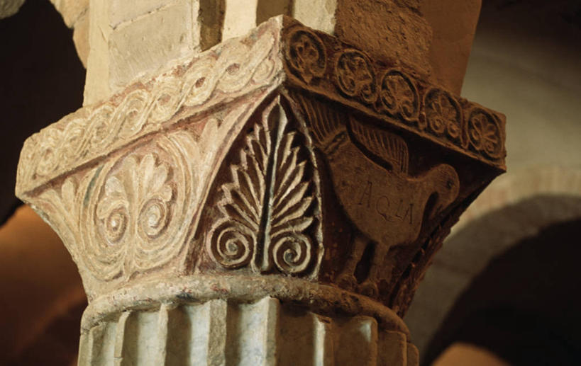 无人,横图,室内,特写,仰视,建筑,意大利,花纹,鸟类,柱子,摄影,罗马式,基督教,修院,彩图,低角度拍摄,柱头,浅浮雕