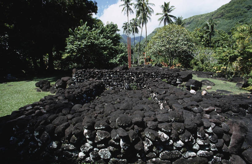 无人,横图,室外,白天,旅游,度假,美景,山,棕榈树,景观,山谷,娱乐,石墙,废墟,自然,享受,休闲,景色,放松,摄影,宗教,灌木,宁静,气候,热带气候,自然风光,大洋洲,法属波利尼西亚,社会群岛,法属玻利尼西亚,塔西提岛,彩图,法国海外领土