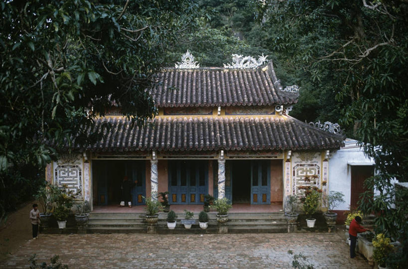 无人,横图,室外,白天,森林,建筑,越南,柱子,宝塔,地标建筑,摄影,宗教,宗教建筑,岘港,彩图,传统文化