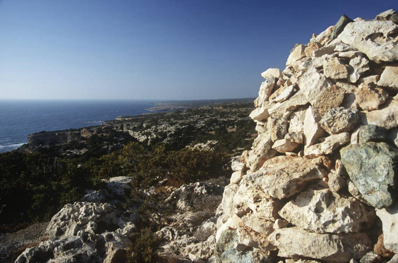 无人,横图,室外,白天,留白,度假,海洋,塞浦路斯,水平线,风景,摄影,灌木,宁静,万里无云,岩石,彩图