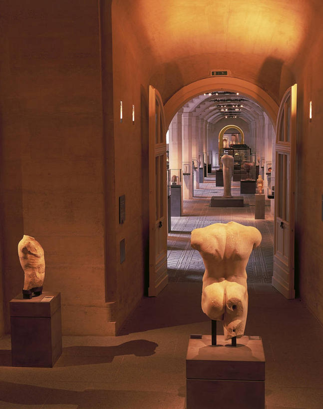 无人,博物馆,竖图,室内,白天,雕塑,法国,巴黎,标志,雕像,符号,拱门,卢浮宫,首都,标识,摄影,展览,照亮,法国文化,性别符号,法兰西岛大区,美术工艺,彩图,男性符号