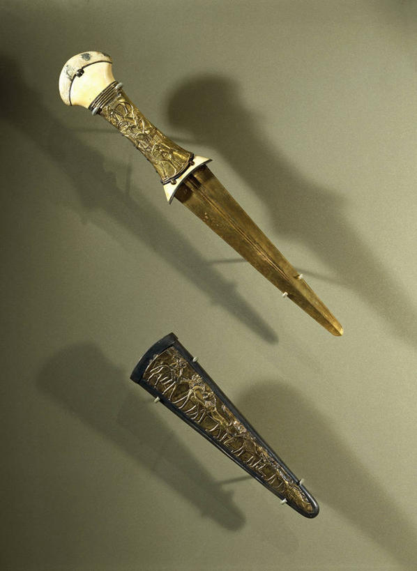 无人,横图,竖图,象牙,灰色背景,历史,两个,灰色,摄影,考古学,古代文明,彩图,影棚拍摄,匕首,过去