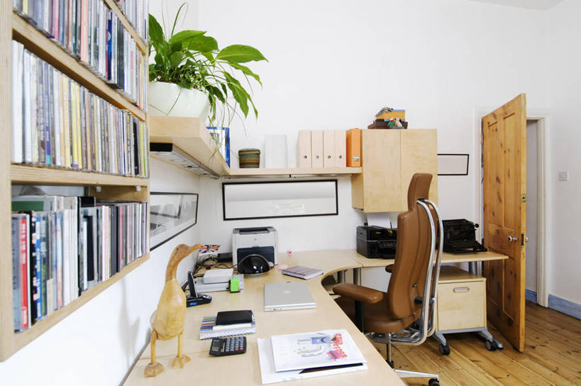 无人,横图,室内,白天,地板,书架,椅子,弯曲,木制,首都,现代,书桌,英格兰,架子,容器,箱子,米色,工具箱,摄影,储藏,储存,计算机设备,档案柜,彩图,贮存