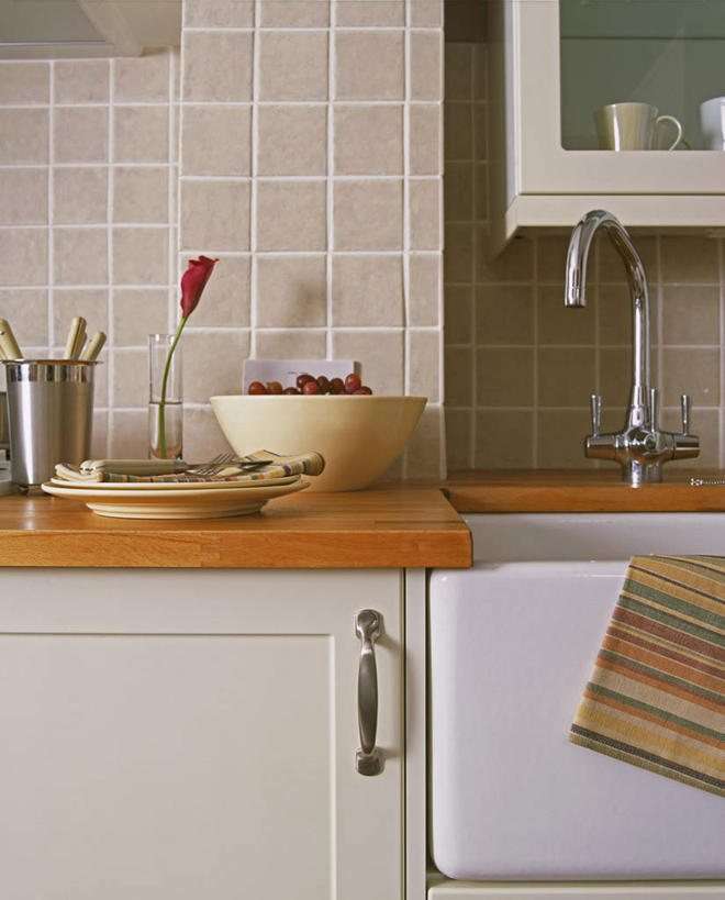 无人,管家,竖图,室内,白天,厨房,餐具,测量,金属,木制,瓷砖,水槽,水龙头,现代,英格兰,把手,米色,摄影,彩图