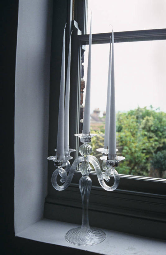 无人,竖图,室内,白天,窗户,蜡烛,烛台,古典,英格兰,灰色,摄影,古董,作画,彩图