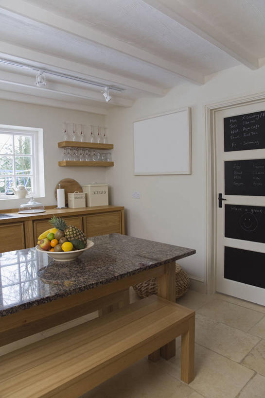 无人,竖图,室内,白天,厨房,地板,桌子,测量,木制,瓷砖,长椅,现代,英格兰,摄影,花岗岩,彩图