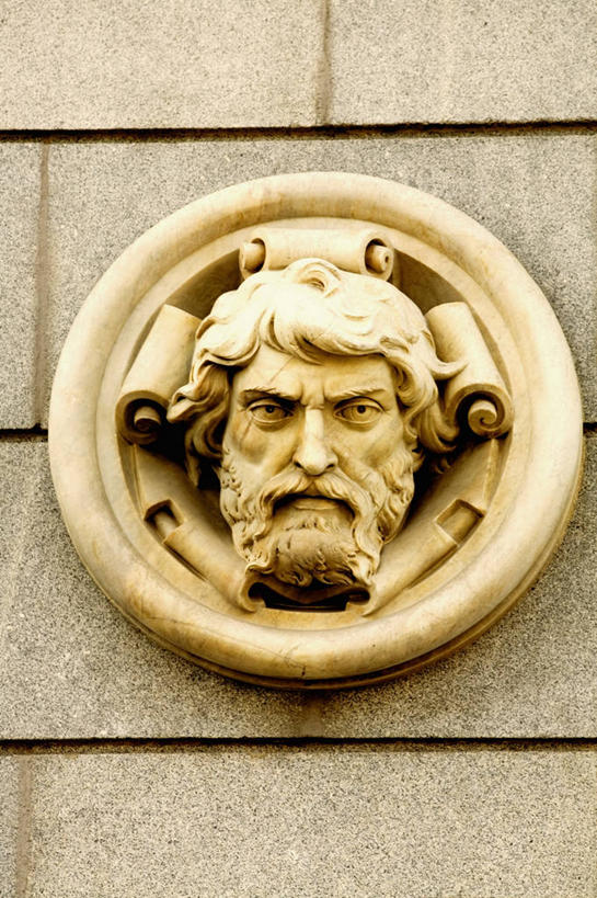 胡须,无人,竖图,室外,特写,白天,雕塑,圆形,标志,雕像,符号,墙,图像,标识,摄影,毛发,主题,性别符号,构图,美术工艺,胡子,络腮胡,小胡子,彩图,平面图形,时空,男性符号