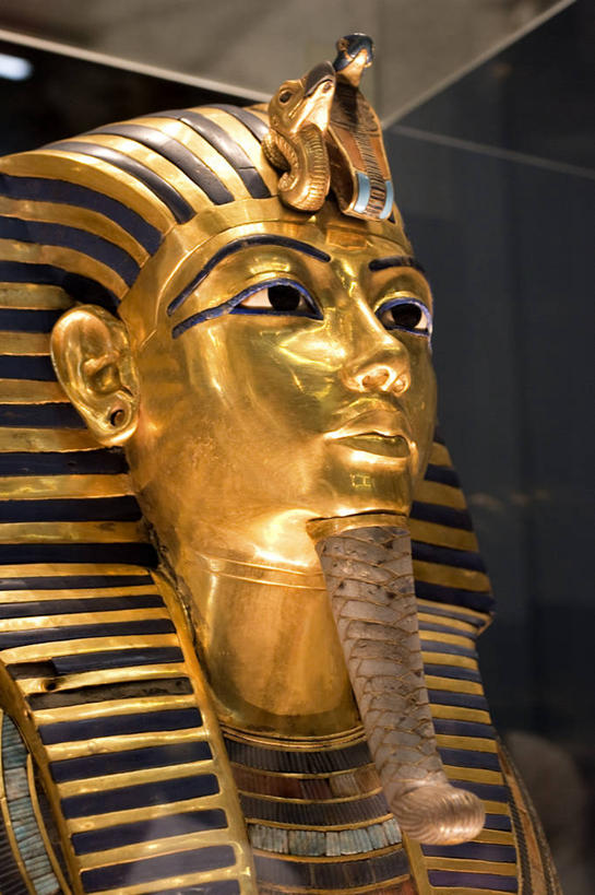 无人,博物馆,竖图,室内,白天,正面,旅游,度假,标志建筑,城市,地标,建筑,非洲,埃及,开罗,阴影,研究,装饰,光线,面具,影子,灯光,首都,教育,注视,娱乐,建设,观察,看,享受,休闲,旅游胜地,放松,观看,展览,华丽,修饰,点缀,察看,法老,关注,欣赏,陈列,埃及法老,首府,阿拉伯埃及共和国,金字塔之国,棉花之国,衬托,美观,雅致,雅观,阿非利加洲,开罗省,图坦卡蒙,典藏,彩图,埃及博物馆,开罗国家博物馆