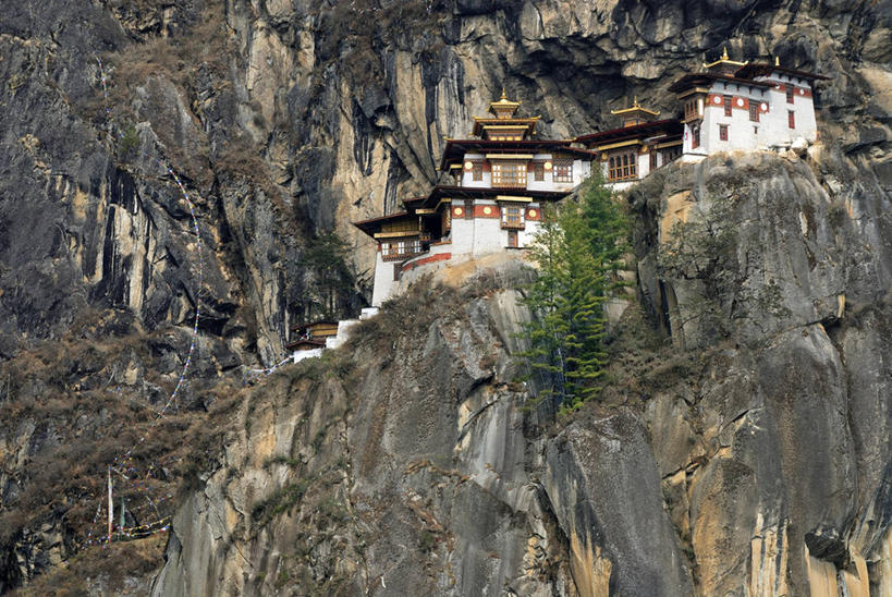 无人,寺庙,横图,室外,白天,正面,旅游,度假,名胜古迹,山,山脉,植物,标志建筑,地标,建筑,不丹,亚洲,阴影,节日,遗迹,光线,影子,屋顶,山峰,山峦,顶棚,古迹,文化,文物,娱乐,建设,古建筑,树,树木,绿色,阳光,自然,庙宇,群山,祈祷,享受,休闲,健康,旅游胜地,放松,许愿,宗教,佛教,信仰,生长,成长,纪念,祈求,南亚,古文明,释教,不丹王国,巴罗,虎穴寺,平安,彩图,庙,寺,塔克桑寺