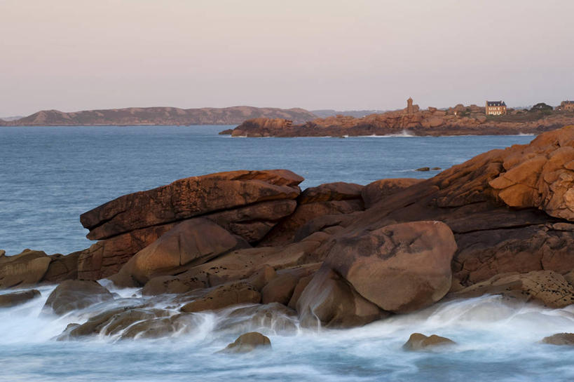 无人,横图,室外,白天,正面,旅游,度假,海浪,海洋,石头,美景,沙滩,法国,欧洲,波纹,沙子,石子,海岸,景观,浪花,乌云,云,阴天,云朵,沙地,云彩,娱乐,水纹,天空,自然,海水,波浪,天,享受,休闲,景色,放松,昏暗,阴沉,布列塔尼,西欧,法兰西,自然风光,海景,法兰西共和国,法兰西第五共和国,布列塔尼地区,阿摩尔滨海省,大海,风浪,海,海水的波动,海滩,近岸浪,石块,岩石,涌浪,彩图,特雷加斯泰