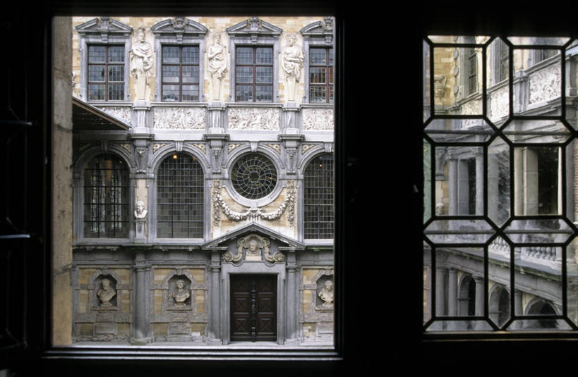 无人,家,横图,室内,白天,正面,度假,美景,窗户,门,城市风光,城市,比利时,欧洲,一排,许多,阴影,整齐,并列,并排,反射,影子,房屋,墙,屋子,景观,很多,娱乐,楼房,玻璃窗,墙壁,墙面,住宅,排列,灰色,门框,享受,休闲,景色,放松,西欧,队列,平行,比利时王国,弗拉芒.布拉班特省,弗拉芒大区,彩图,房子,安特卫普省