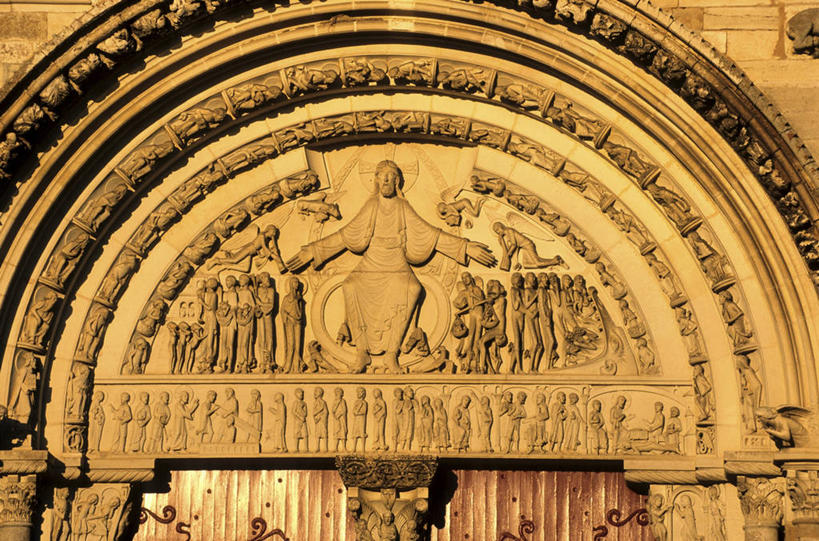 无人,教堂,横图,室外,特写,白天,正面,门,静物,雕塑,法国,欧洲,阴影,节日,艺术,装饰,光线,雕刻,雕像,影子,文化,阳光,工艺品,门框,祈祷,健康,许愿,宗教,信仰,纪念,祈求,美术,勃艮第,西欧,法兰西,主题,陈列,信念,法兰西共和国,功能,美学,法兰西第五共和国,勃艮第大区,约讷省,平安,彩图,大教堂,礼拜堂,阿瓦隆区,弗泽莱