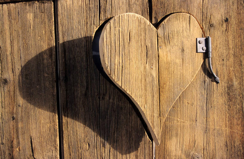 无人,横图,室外,特写,白天,正面,爱情,静物,法国,欧洲,阴影,爱心,光线,木制,影子,墙,浪漫,墙壁,墙面,一个,阳光,木制品,温暖,温馨,心形,恩爱,单个,和睦,西欧,法兰西,法兰西共和国,法兰西第五共和国,上萨瓦省,上萨瓦,梅杰夫,心型,彩图,融洽,罗讷.阿尔卑斯,罗讷.阿尔卑斯大区