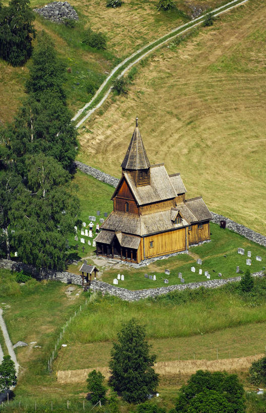 无人,横图,俯视,航拍,室外,白天,旅游,度假,草地,草坪,名胜古迹,植物,标志建筑,道路,地标,建筑,路,法国,欧洲,阴影,遗迹,光线,影子,堡垒,城堡,屋顶,小路,交通,顶棚,古迹,文物,娱乐,建设,古建筑,草,树,树木,绿色,阳光,自然,享受,休闲,旅游胜地,放松,生长,成长,科西嘉,科西嘉岛,西欧,要塞,鸟瞰,法兰西,古文明,法兰西共和国,法兰西第五共和国,设防,科西嘉大区,彩图,高角度拍摄,上科西嘉