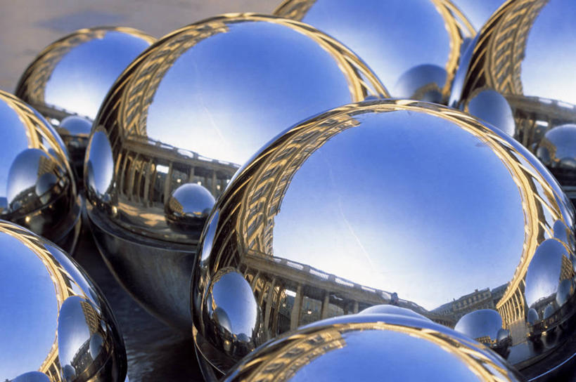 无人,横图,俯视,室外,白天,旅游,度假,标志建筑,地标,建筑,雕塑,法国,巴黎,欧洲,阴影,艺术,装饰,光线,雕刻,雕像,图形,影子,首都,几何,娱乐,建设,蓝色,蓝天,天空,阳光,工艺品,天,享受,休闲,球体,旅游胜地,放松,晴朗,纪念,美术,西欧,数学,法兰西,主题,陈列,万里无云,法兰西共和国,功能,美学,法兰西第五共和国,法兰西岛,法兰西岛大区,晴空,晴空万里,彩图,高角度拍摄,几何图形,立体几何,立体图形,巴黎省,巴黎市,杜伊勒里公园