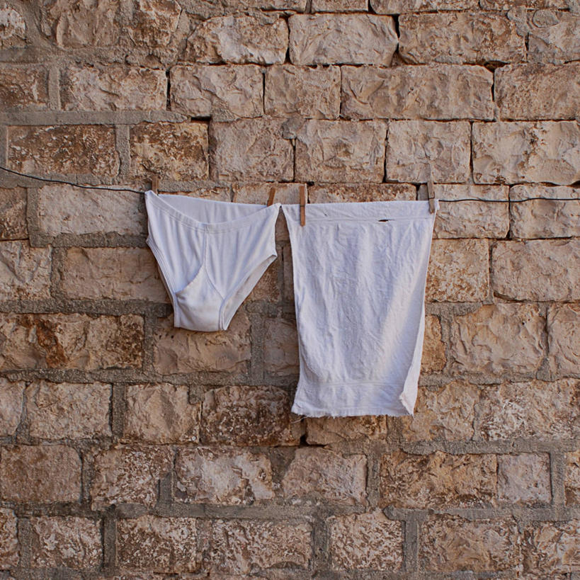 无人,方图,室外,白天,意大利,吊挂,悬挂,挂,干净,石墙,洗衣服,白色,餐巾,晾衣服,摄影,烘干,彩图