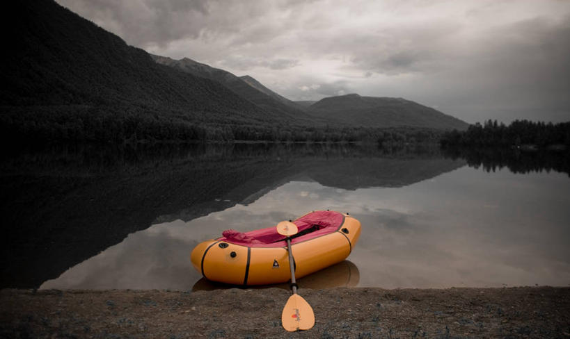 无人,横图,室外,白天,风险,湖,山,多云,美国,反射,河岸,摄影,桨,安克雷奇,冒险,彩图,旅行,充气艇