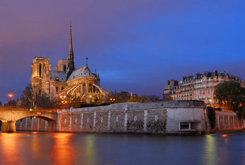 无人,横图,室外,夜晚,旅游,多云,建筑,路灯,法国,巴黎,巴黎圣母院,桥,首都,宏伟,树,摄影,照亮,法国文化,哥特式风格,彩图,大教堂
