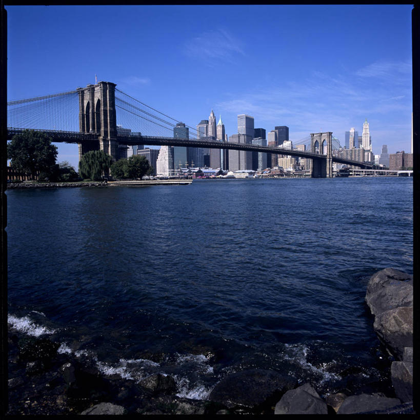 无人,方图,室外,白天,天际线,建筑,摩天大楼,纽约,美国,摄影,吊桥,市区,万里无云,布鲁克林桥,岩石,彩图,东河