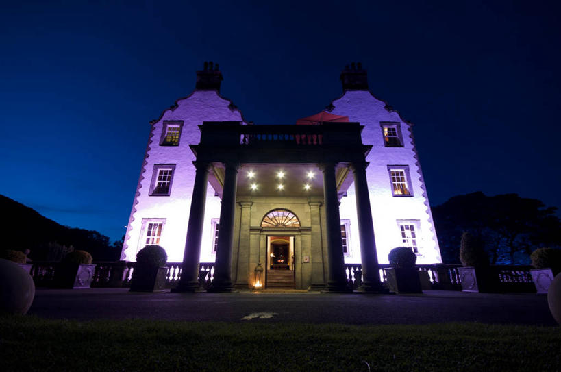 无人,横图,室外,夜晚,正面,仰视,建筑,酒店,英国,首都,紫色,摄影,照亮,爱丁堡,彩图,低角度拍摄