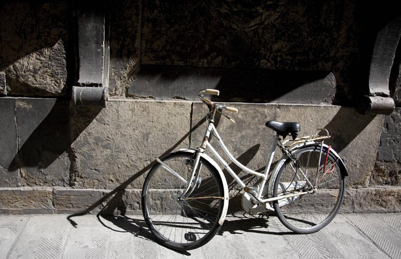 无人,横图,室外,白天,自行车,意大利,墙,人行道,古典,靠,靠着,运输,摄影,停止,暂停,托斯卡纳区,停滞,彩图,旅行