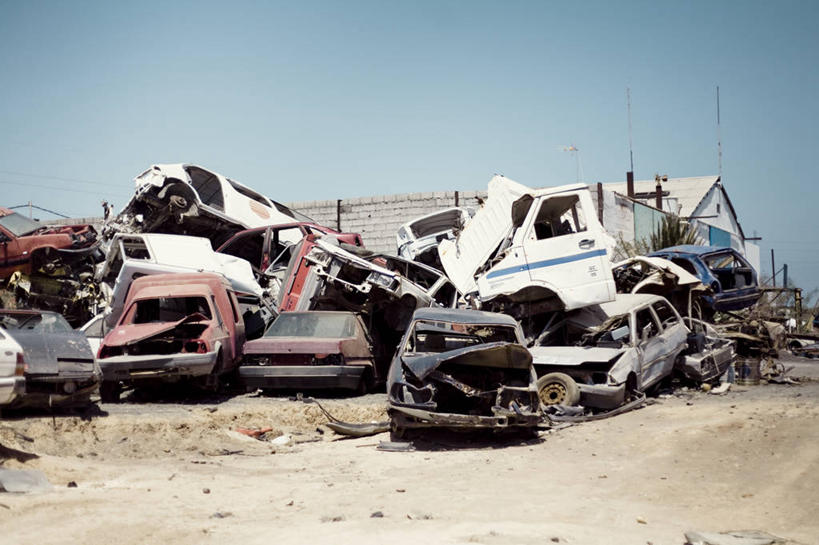 无人,横图,室外,白天,汽车,西班牙,堆叠,破坏,破损,运输,摄影,堆,损坏,毁灭,结束,失事,彩图,废旧汽车场