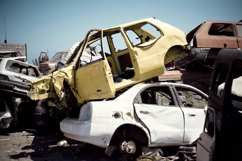 无人,横图,室外,白天,汽车,西班牙,堆叠,破坏,破损,运输,摄影,堆,损坏,毁灭,结束,失事,彩图,废旧汽车场