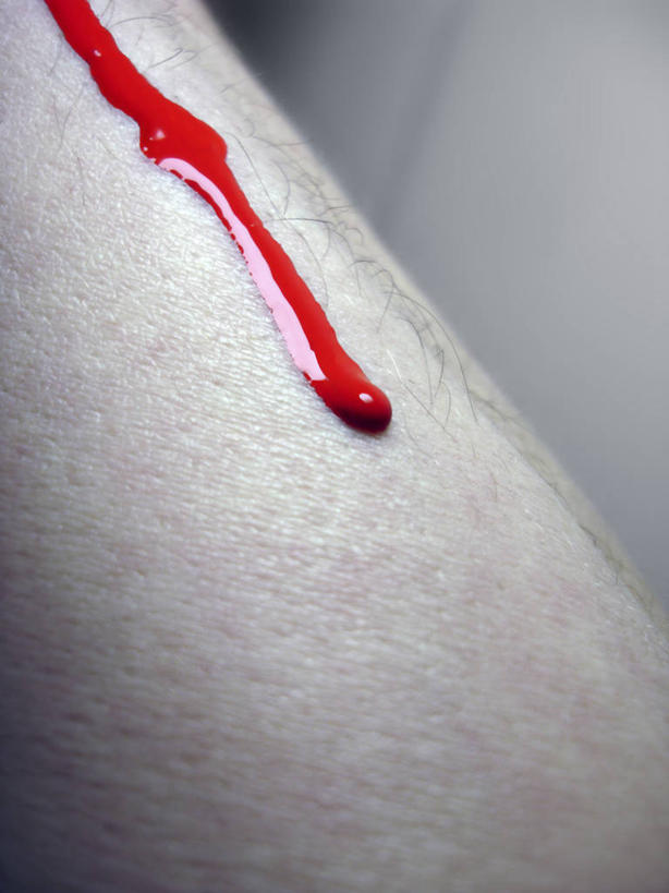 一个人,竖图,分离着色,特写,纽约,美国,水滴,红色,血液,人体,摄影,皮肤,部分,四肢,手臂,彩图,影棚拍摄