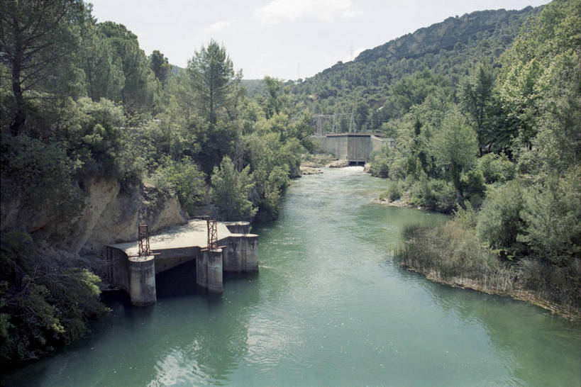 无人,横图,俯视,室外,白天,植物,西班牙,地形,云,水坝,自然,摄影,宁静,水力发电,死水,彩图,高角度拍摄,旅行,瓜达拉哈拉省