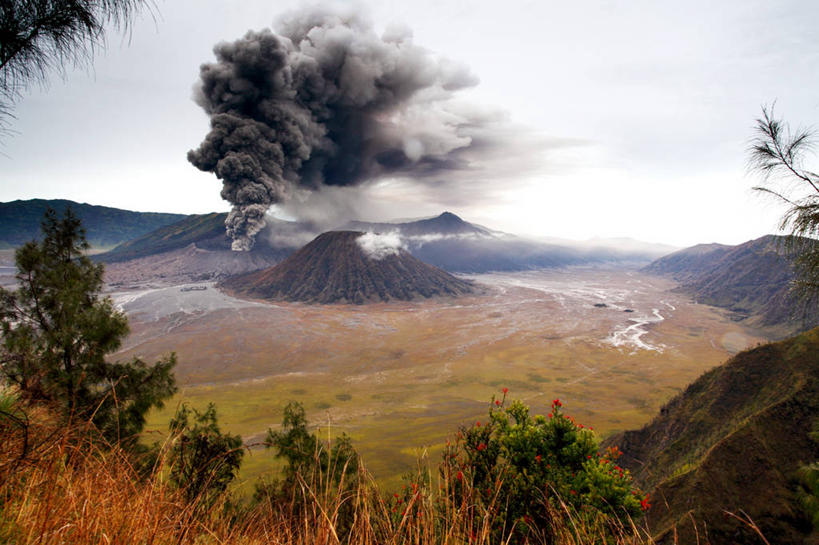 无人,横图,室外,白天,火山,美景,山,印度尼西亚,环保,景观,天空,自然,烟,景色,摄影,能源,宁静,回收,灰,资源,自然风光,利用,低碳,循环,持续,婆罗摩火山,东爪哇,彩图