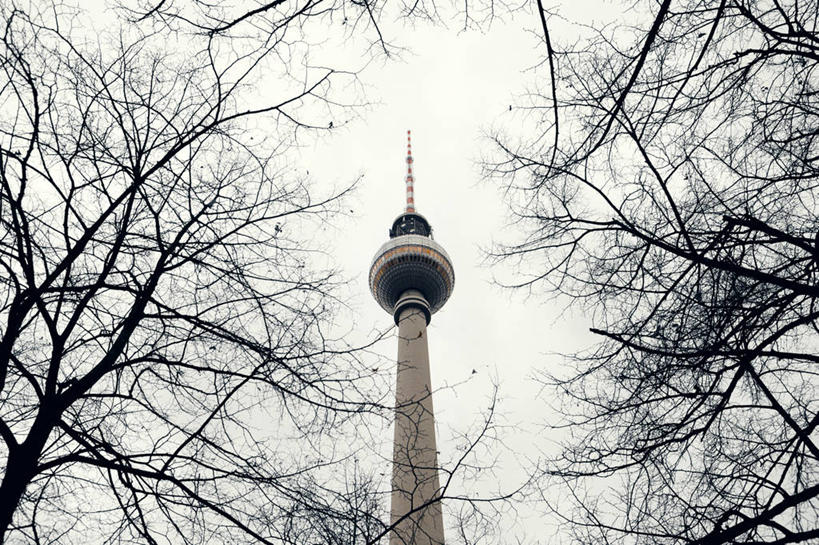 无人,横图,室外,白天,仰视,通讯,技术,建筑,德国,枝,首都,天空,摄影,无线电通信塔,柏林电视塔,彩图,低角度拍摄