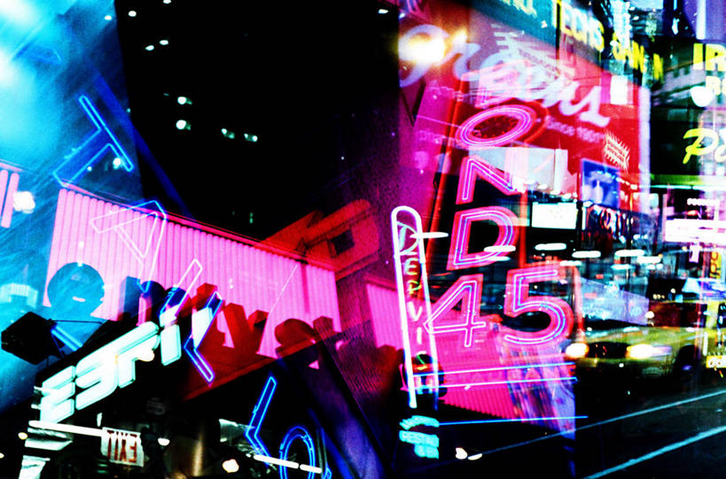 无人,横图,室外,夜晚,长时间曝光,夜生活,通讯,技术,城市,建筑,霓虹灯,指示牌,纽约,美国,标志,文字,数码合成,标识,广告,运输,摄影,英文字母,照亮,纽约州,曼哈顿时代广场,彩图,传媒