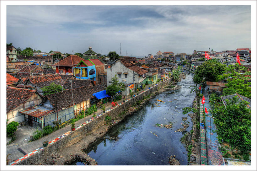 无人,横图,室外,白天,美景,城市,建筑,印度尼西亚,反射,屋顶,景观,云,树,天空,自然,景色,摄影,运河,自然风光,爪哇,日惹,彩图,小屋