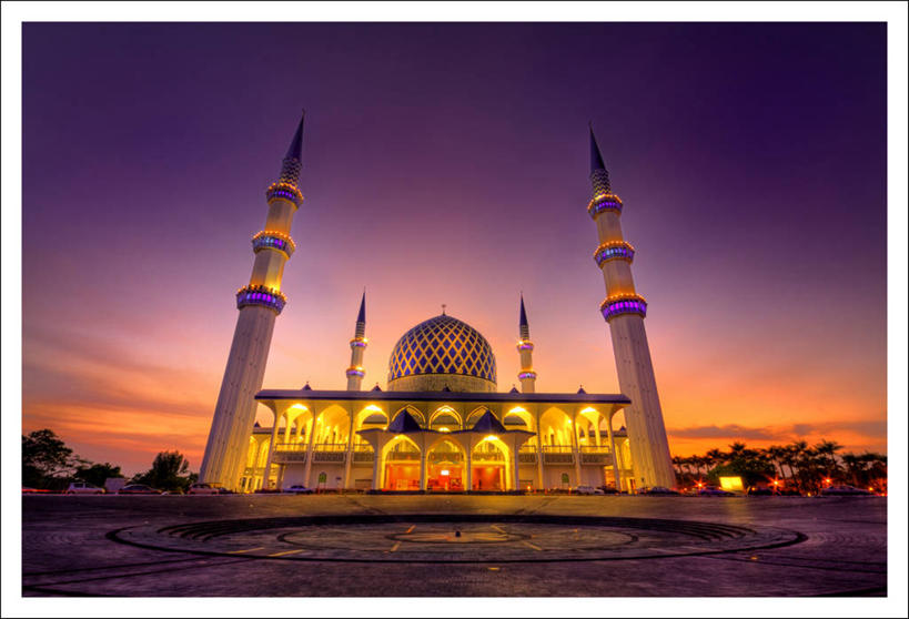 无人,横图,室外,夜晚,仰视,城市,建筑,欧洲,马来西亚,亚洲,树,天空,摄影,宗教,东南亚,照亮,尖塔,伊斯兰教,圆顶建筑,清真寺,首府,蓝色清真寺,马来西亚联邦,赛蓝葛,莎阿南,雪兰莪,雪兰莪州,雪州,彩图,低角度拍摄,马来文化