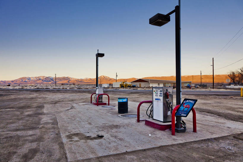 无人,横图,室外,日出,山,路,路灯,美国,天空,自然,摄影,能源,便利,加油机,内华达州,彩图