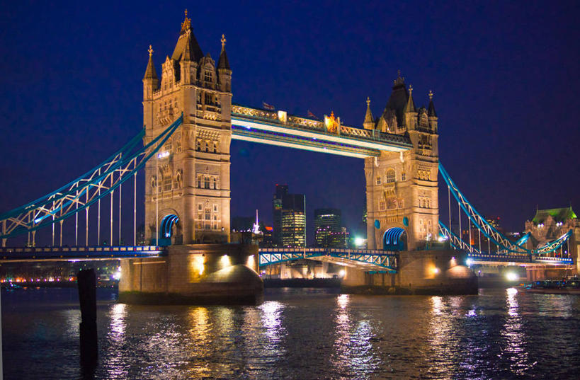 无人,横图,室外,夜晚,建筑,英国,尖顶,首都,联系,英格兰,泰晤士河,天空,运输,摄影,照亮,英国文化,万里无云,塔桥,彩图