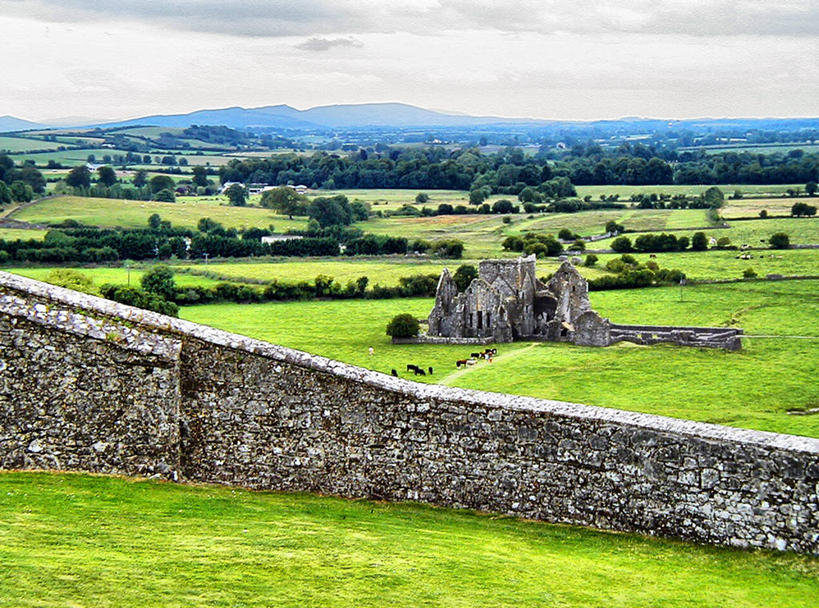 无人,横图,俯视,室外,白天,爱尔兰,地形,历史,石墙,废墟,绿色,自然,摄影,环境,下降,古代文明,修院,彩图,高角度拍摄,爱尔兰文化