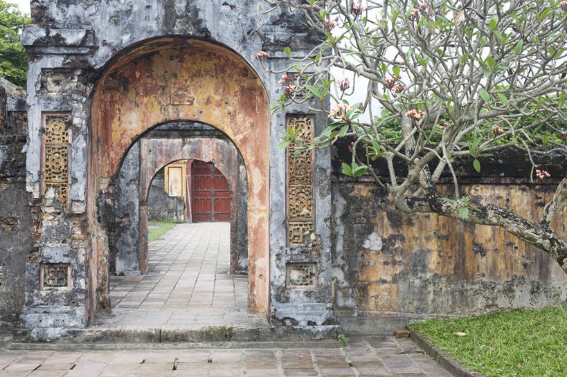 无人,宫殿,横图,室外,白天,建筑,越南,亚洲,大门,拱门,历史,赤素馨花,树,紫禁城,摄影,东南亚,宁静,越南社会主义共和国,宫城,省会,承天顺化省,平治天省,彩图,顺化皇宫,顺化