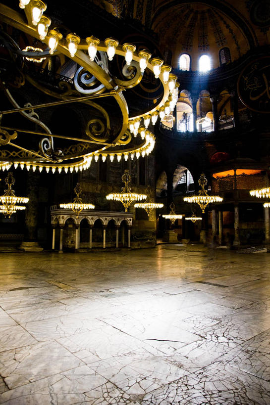 无人,竖图,室内,欧洲,吊挂,悬挂,拱门,挂,摄影,宗教,砖地,照亮,宗教建筑,水晶吊灯,伊斯坦布尔,式样,彩图,圣索菲亚大教堂,传统文化