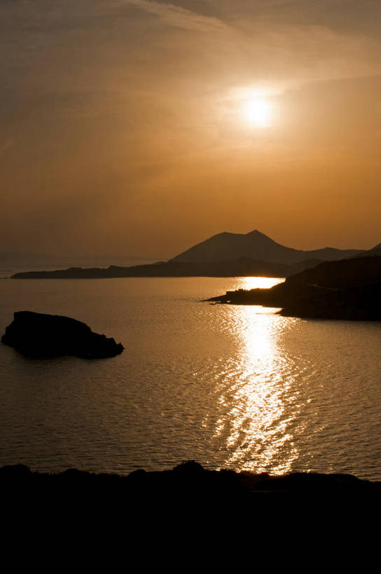 无人,竖图,室外,美景,日落,山,太阳,希腊,反射,景观,水平线,云,宏伟,风景,自然,景色,摄影,宁静,爱琴海,自然风光,岩石,彩图