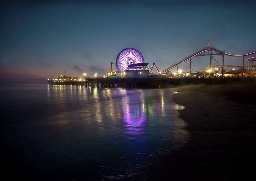 无人,游乐园,码头,横图,室外,夜晚,海洋,城市,港口,美国,反射,过山车,摄影,宁静,照亮,大转轮,圣莫尼卡,彩图,旅行,摆渡口,埠头,渡口,渡头,港湾,海港,货运码头,口岸,商港