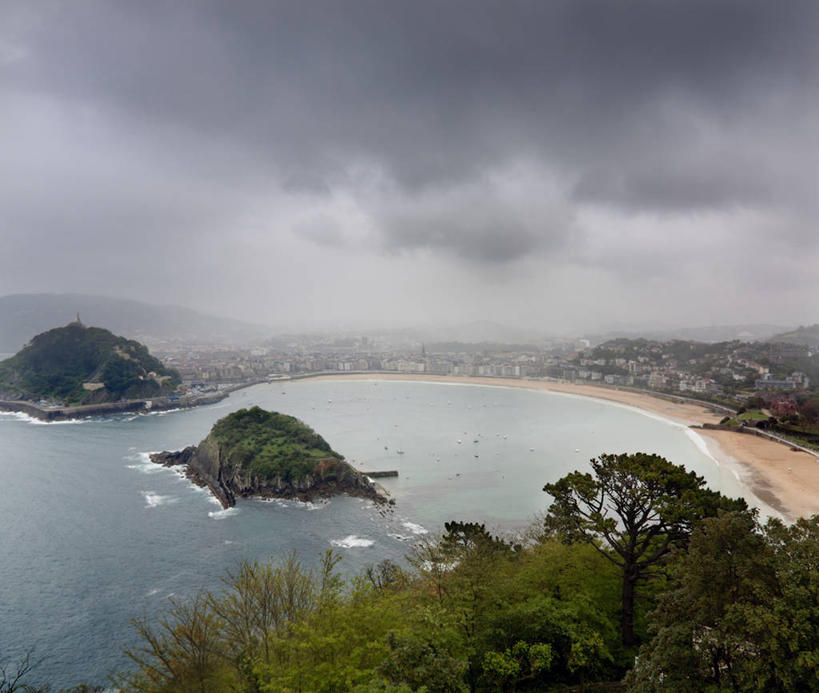 无人,横图,俯视,室外,白天,海洋,美景,城市,西班牙,景观,乌云,天气,树,风景,天空,自然,景色,摄影,宁静,自然风光,圣塞瓦斯蒂安,海滩,岩石,彩图,高角度拍摄